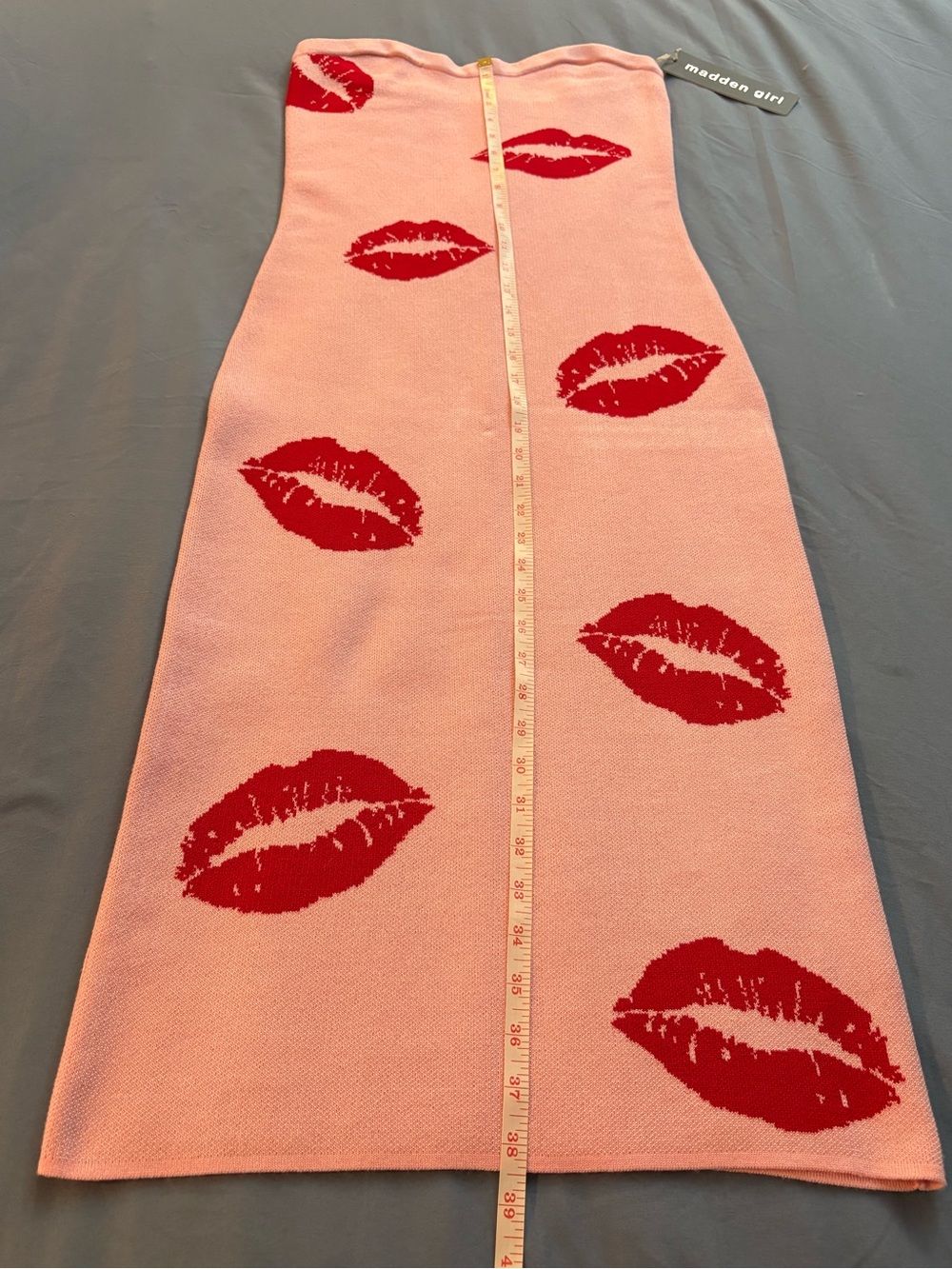 💋 Madden Girl by Steve Madden Strapless Lip Print Sweater Dress NWT Size Small - Picture 7 of 9
